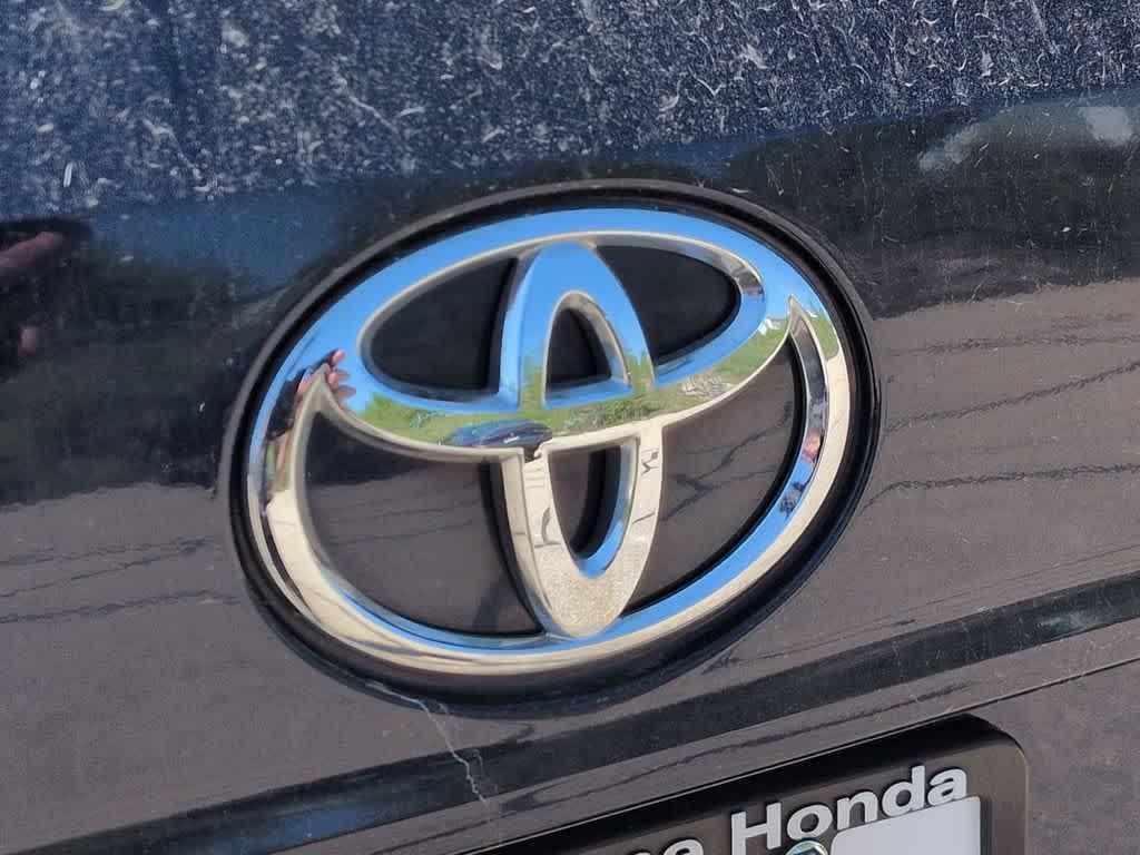 used 2020 Toyota Highlander car, priced at $31,558