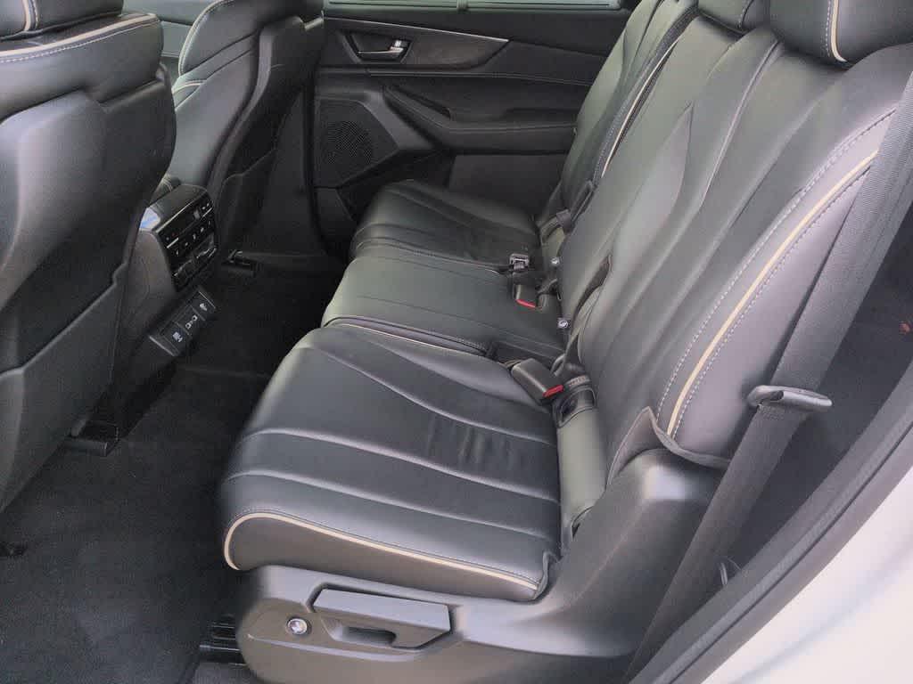 used 2023 Acura MDX car, priced at $43,827