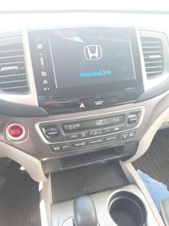 used 2016 Honda Pilot car, priced at $17,159