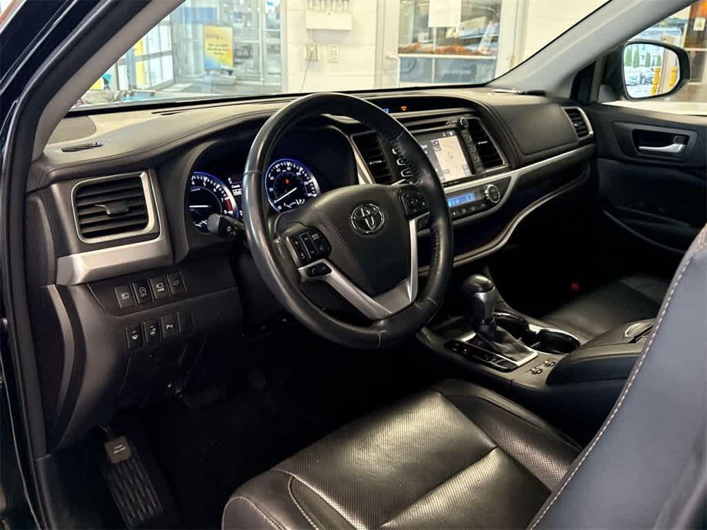 used 2018 Toyota Highlander car, priced at $22,934