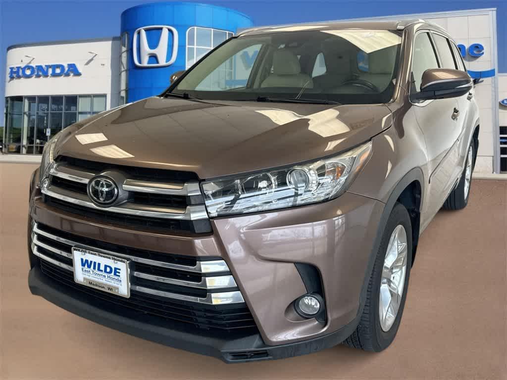 used 2018 Toyota Highlander car, priced at $21,814