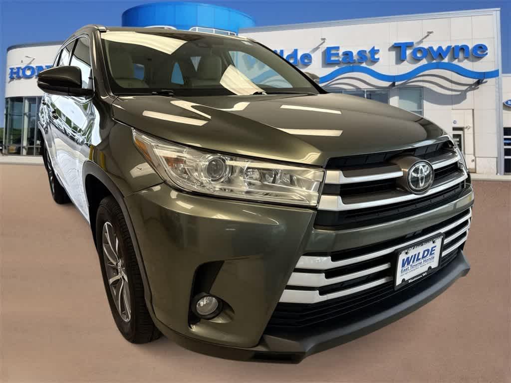 used 2019 Toyota Highlander car, priced at $20,187