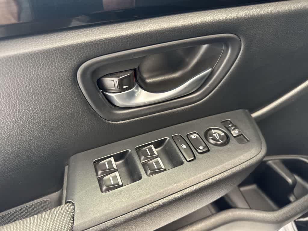 used 2025 Honda Pilot car, priced at $36,412