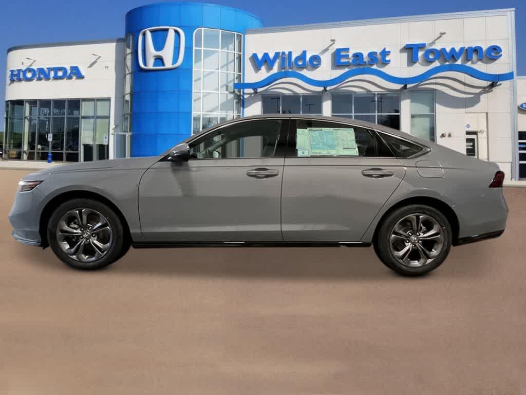 new 2026 Honda Accord Hybrid car, priced at $34,996