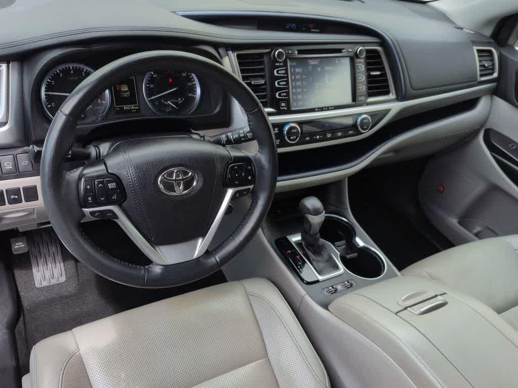 used 2019 Toyota Highlander car, priced at $31,544