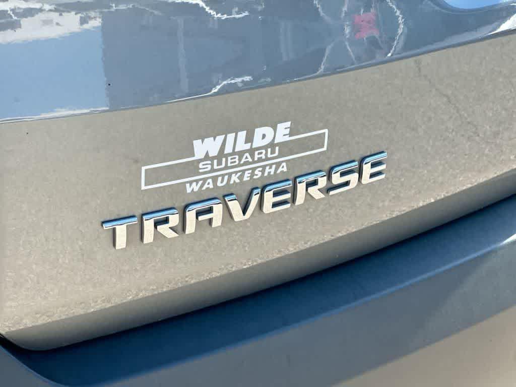 used 2020 Chevrolet Traverse car, priced at $18,811