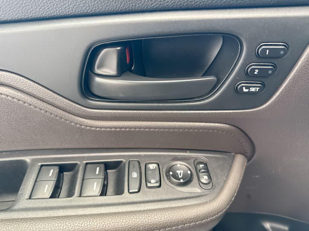 used 2018 Honda Odyssey car, priced at $24,345