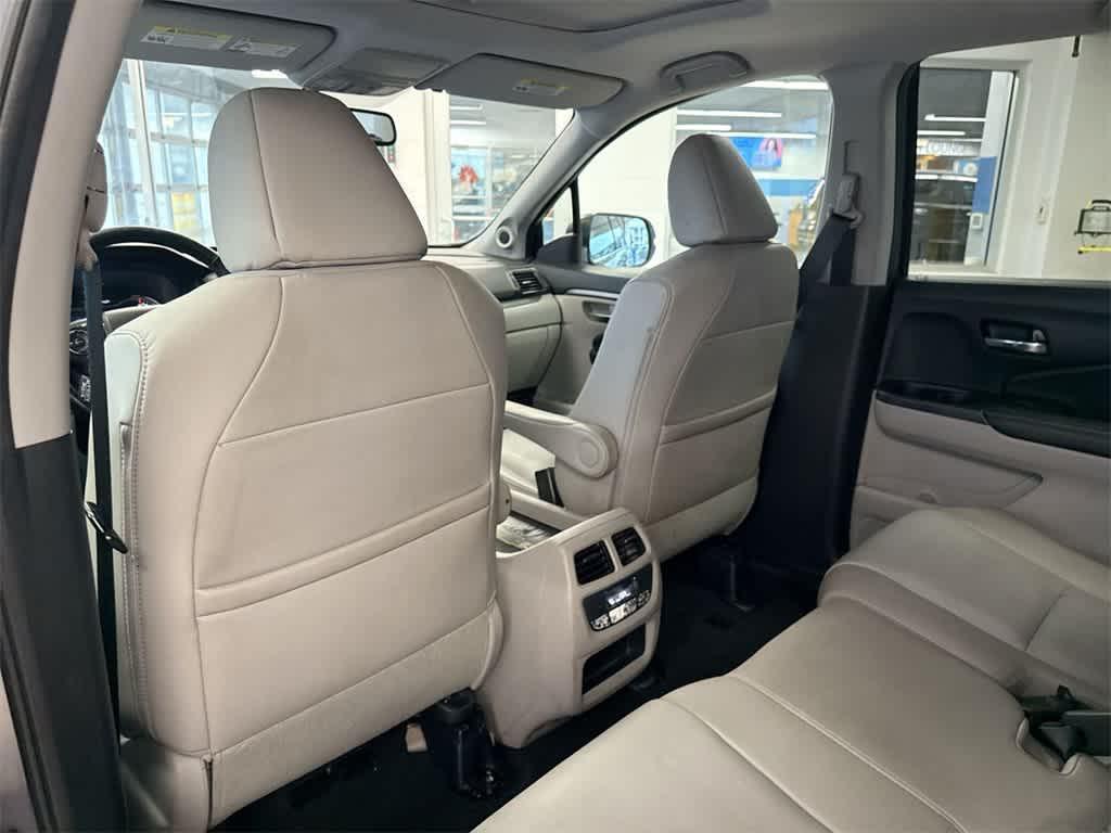 used 2016 Honda Pilot car, priced at $17,904