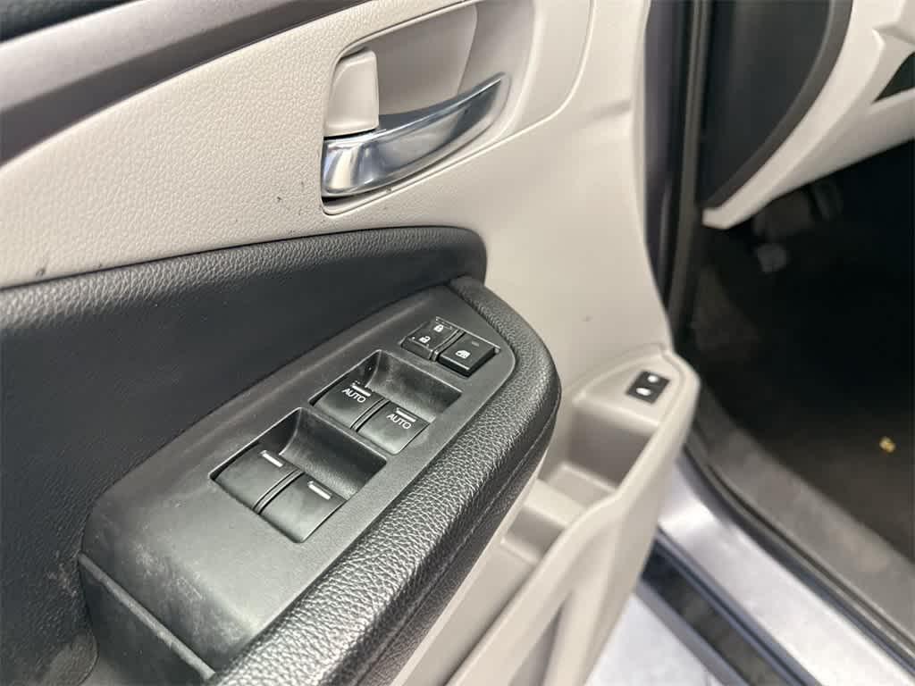 used 2016 Honda Pilot car, priced at $17,904