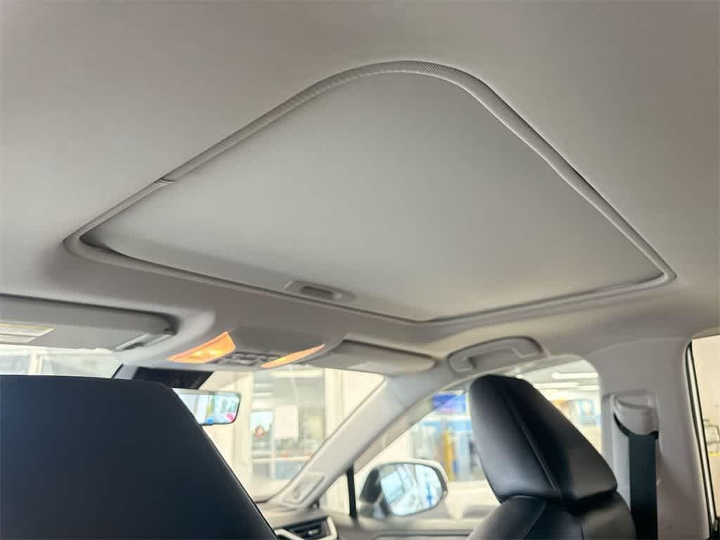 used 2020 Toyota RAV4 car, priced at $25,744