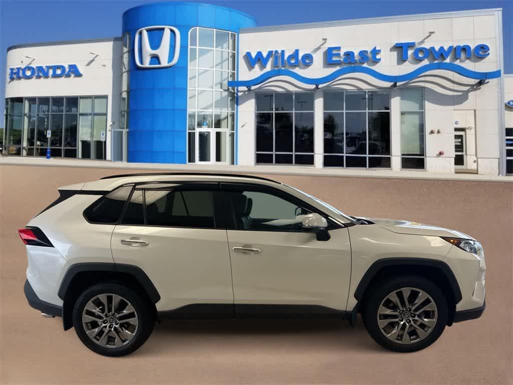 used 2020 Toyota RAV4 car, priced at $25,744
