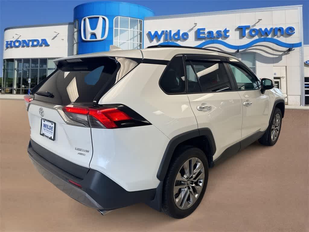 used 2020 Toyota RAV4 car, priced at $25,744