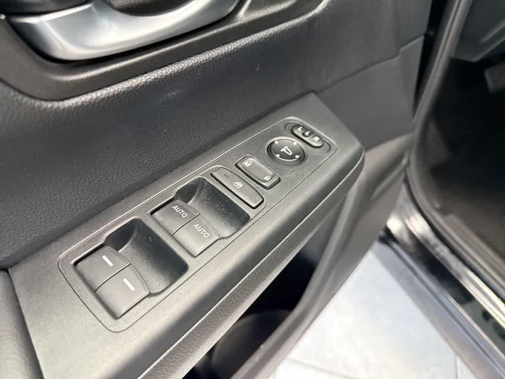 used 2024 Honda CR-V car, priced at $30,734