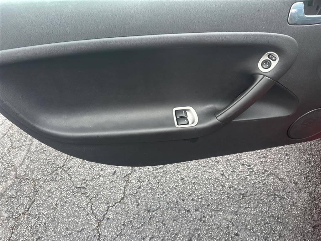 used 2006 Pontiac Solstice car, priced at $10,995