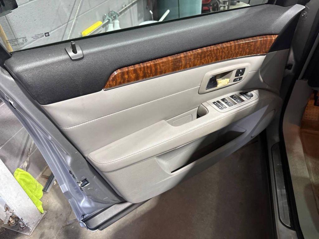 used 2007 Cadillac SRX car, priced at $5,995