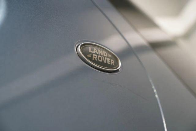 used 2018 Land Rover Discovery car, priced at $16,895
