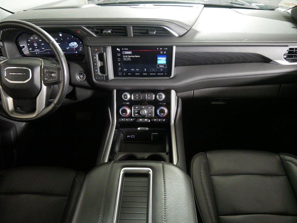 used 2022 GMC Yukon XL car, priced at $44,346