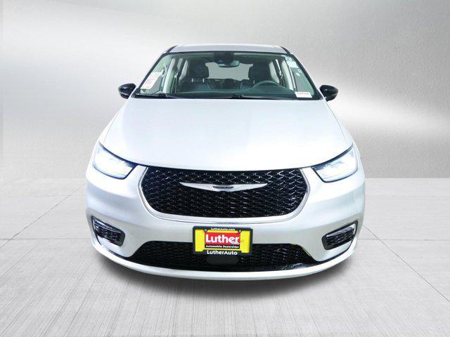 used 2024 Chrysler Pacifica car, priced at $26,796