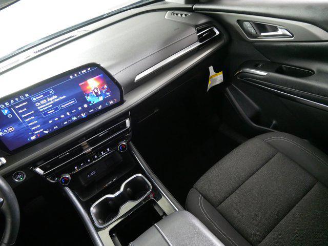 used 2024 Chevrolet Traverse car, priced at $32,696