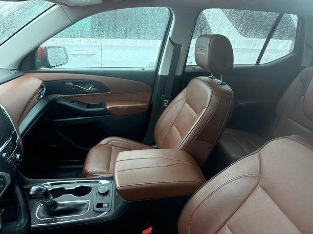 used 2021 Chevrolet Traverse car, priced at $31,296