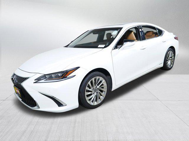 used 2019 Lexus ES 300h car, priced at $24,846