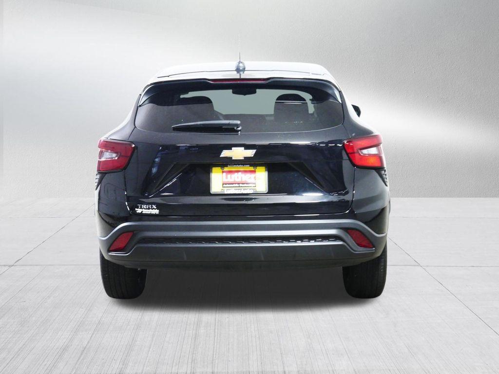 used 2024 Chevrolet Trax car, priced at $18,246