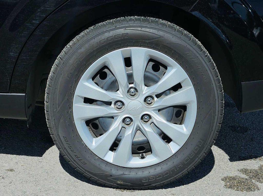 used 2023 Kia Soul car, priced at $17,279