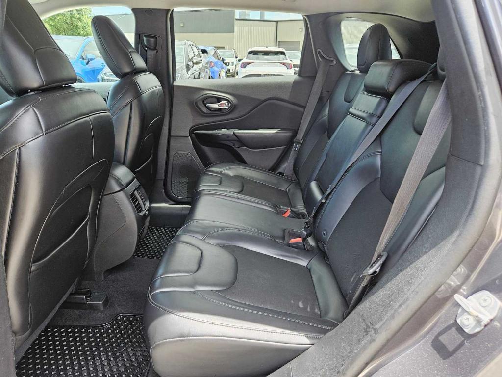 used 2019 Jeep Cherokee car, priced at $15,778