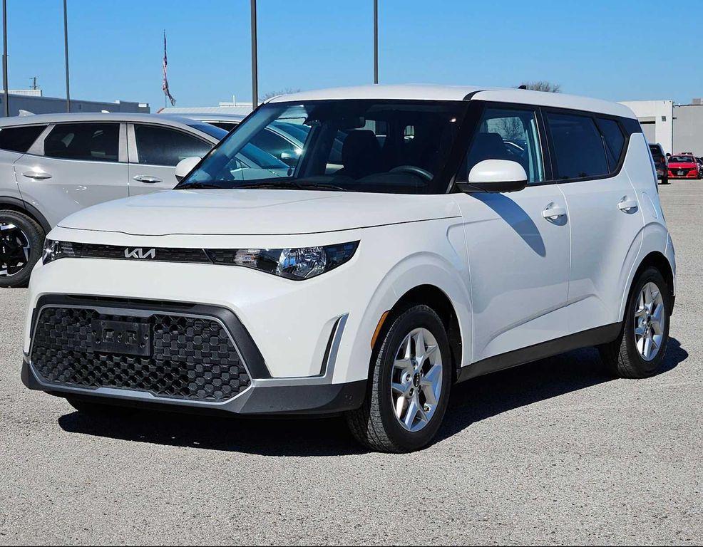 used 2024 Kia Soul car, priced at $16,922