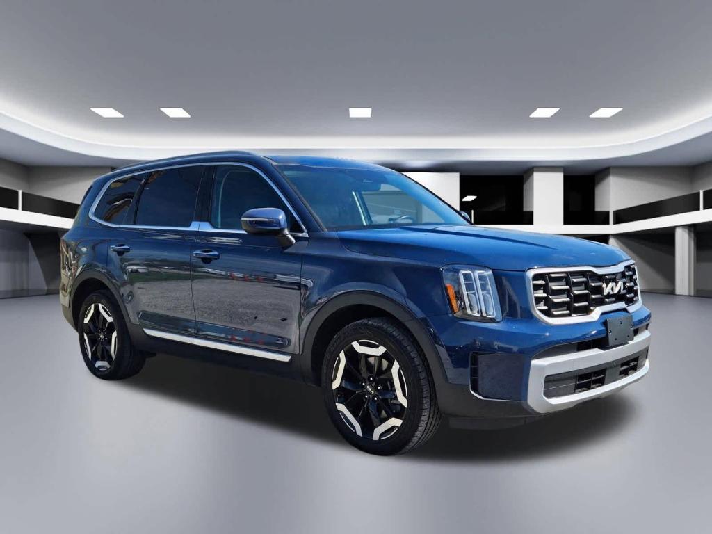 used 2025 Kia Telluride car, priced at $33,909