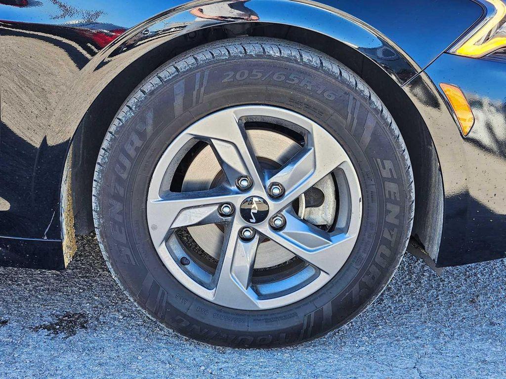 used 2023 Kia K5 car, priced at $17,591