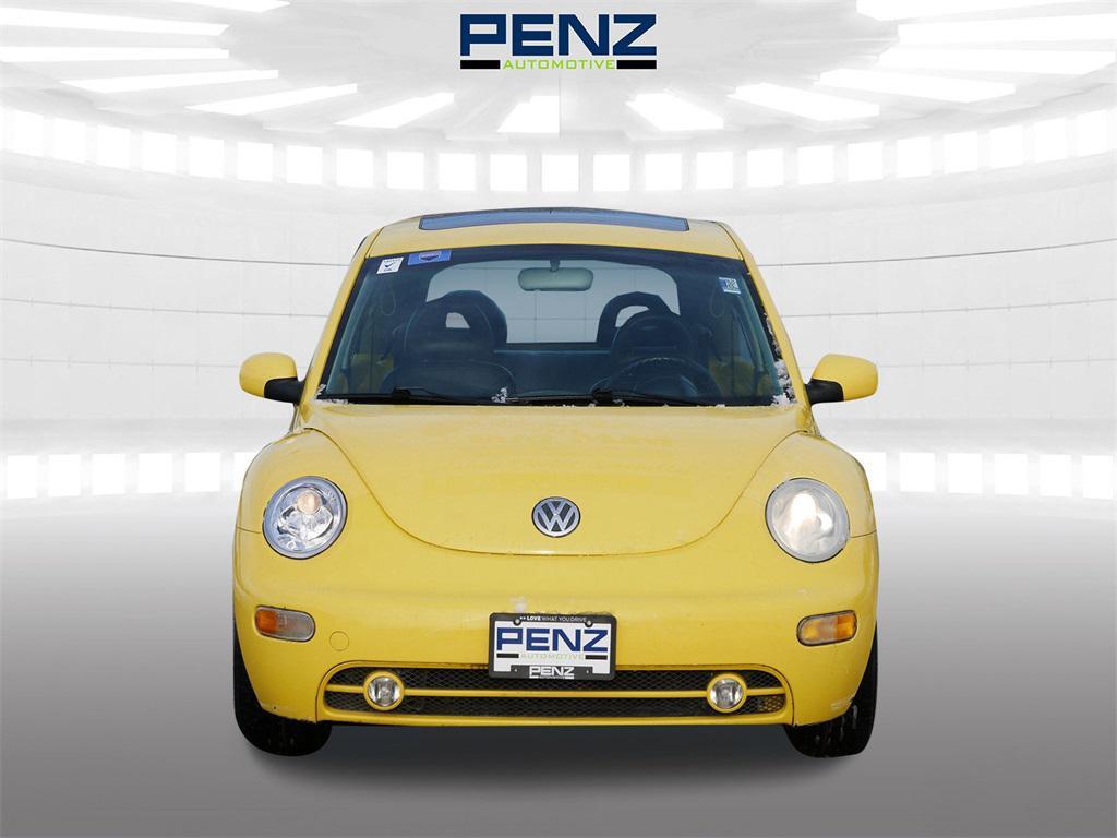 used 2002 Volkswagen New Beetle car, priced at $3,750