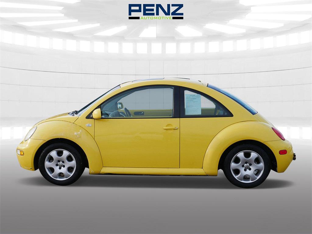 used 2002 Volkswagen New Beetle car, priced at $3,750