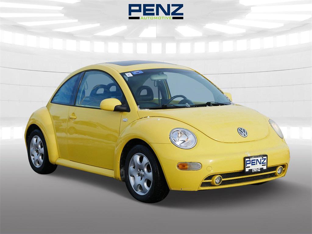 used 2002 Volkswagen New Beetle car, priced at $3,750