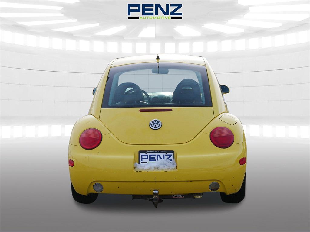 used 2002 Volkswagen New Beetle car, priced at $3,750
