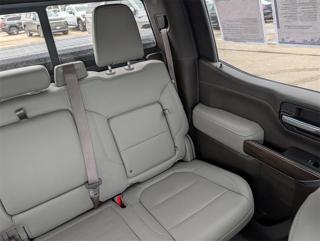 used 2021 GMC Sierra 1500 car, priced at $31,900