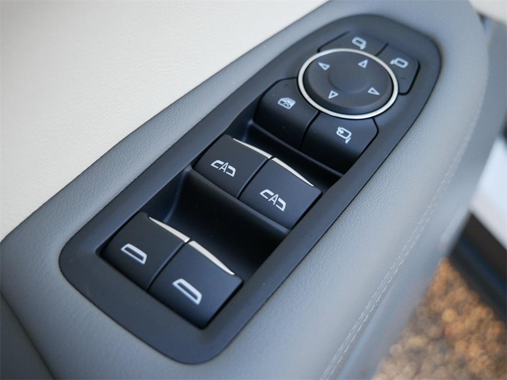 used 2022 Cadillac XT6 car, priced at $30,500