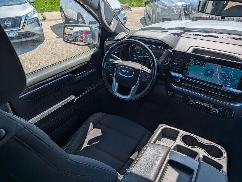 used 2023 GMC Sierra 1500 car, priced at $35,500