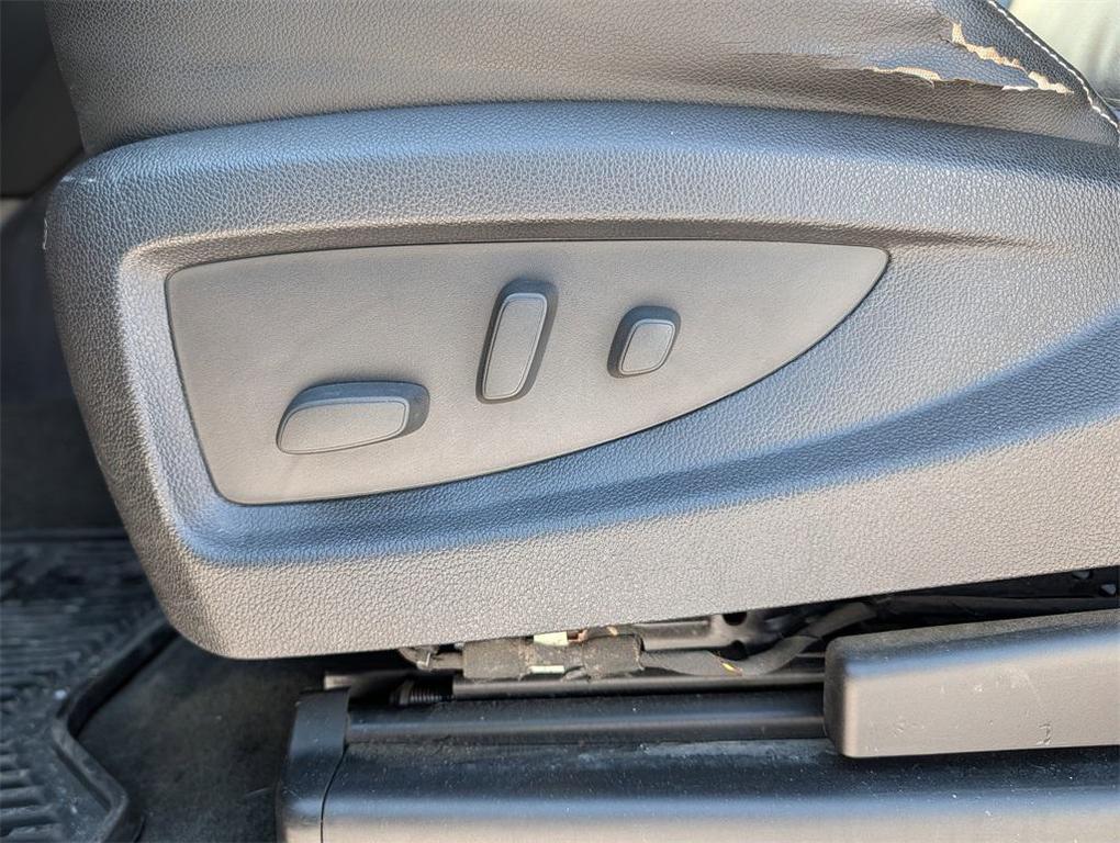 used 2014 GMC Sierra 1500 car, priced at $14,500