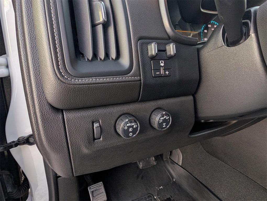 used 2022 GMC Canyon car, priced at $30,250