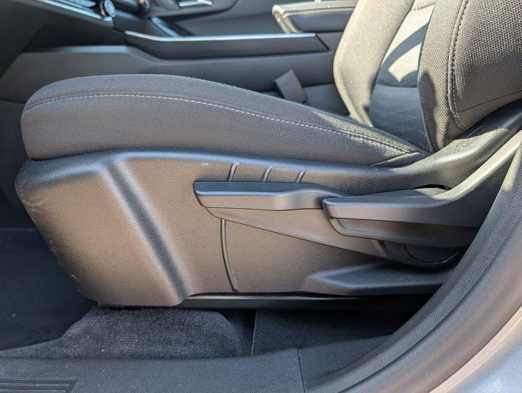 used 2025 Chevrolet Equinox car, priced at $24,500