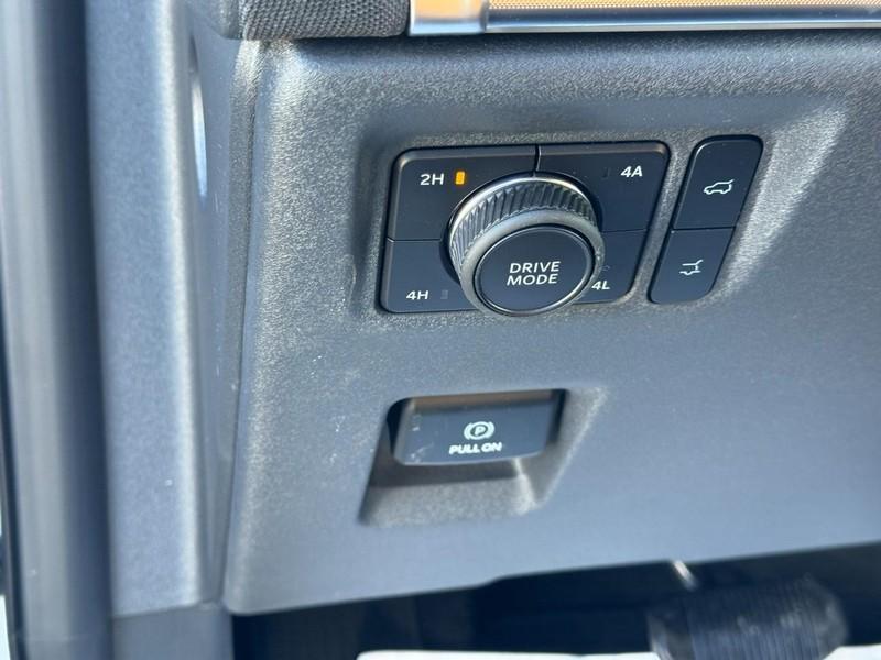 new 2025 Ford Expedition car, priced at $83,966