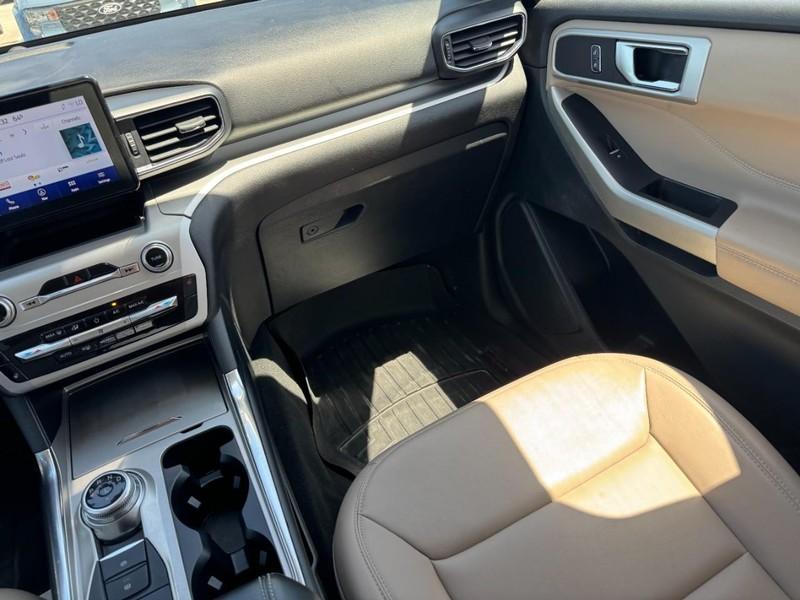 used 2022 Ford Explorer car, priced at $17,995