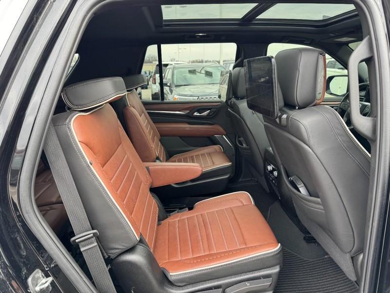 used 2024 GMC Yukon car, priced at $76,995