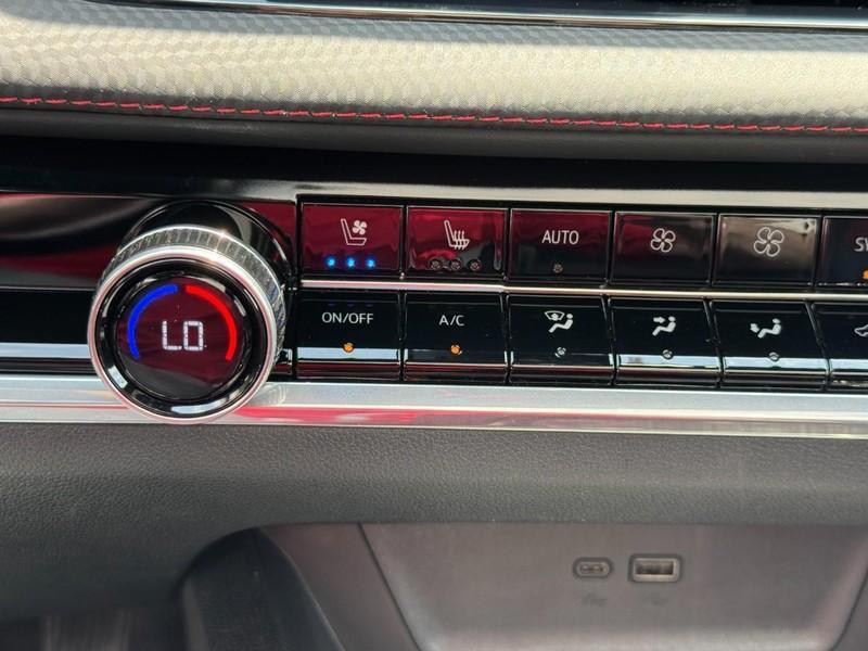 used 2025 Chevrolet Equinox car, priced at $34,995