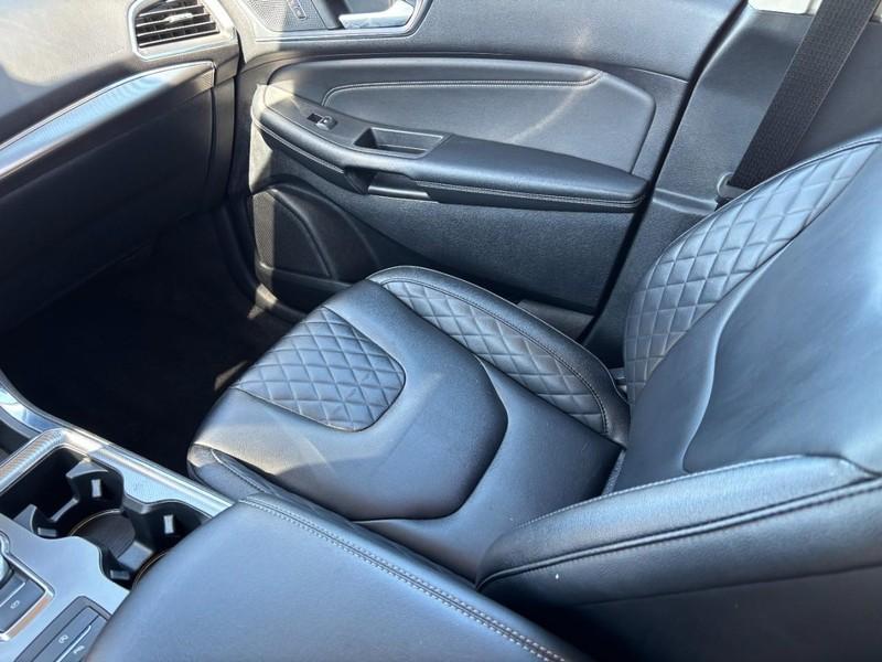 used 2024 Ford Edge car, priced at $25,995