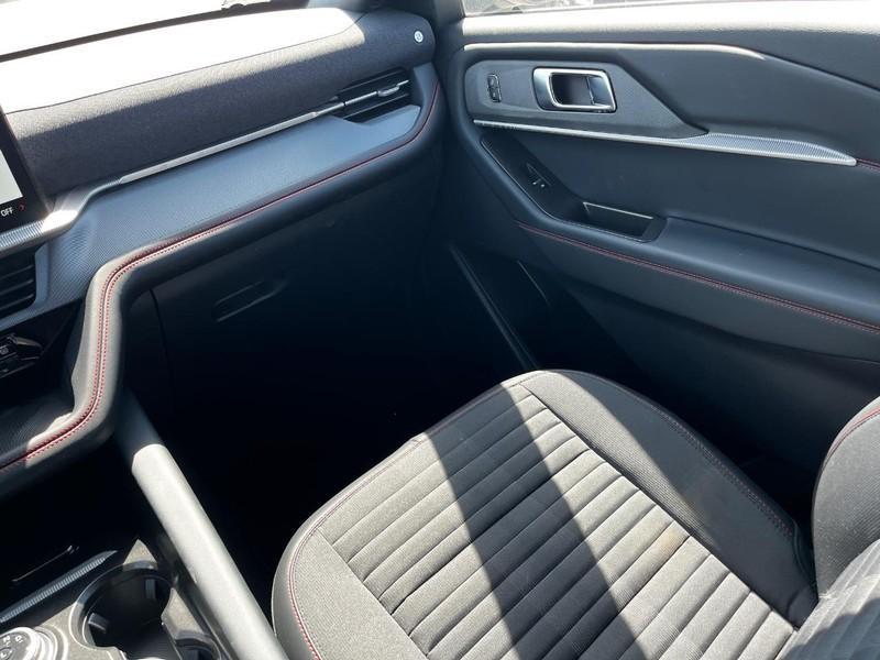 new 2025 Ford Explorer car, priced at $48,170