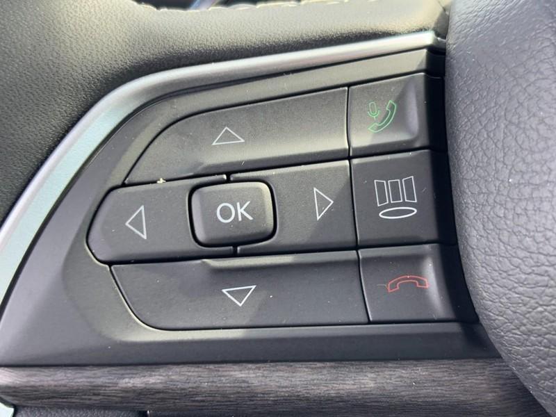 used 2024 Jeep Grand Cherokee L car, priced at $33,795