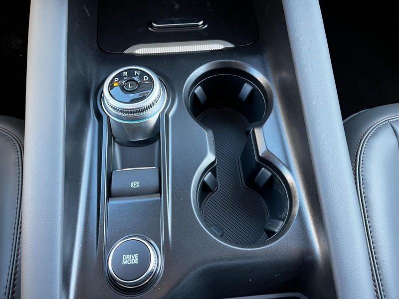 new 2025 Ford Explorer car, priced at $45,405