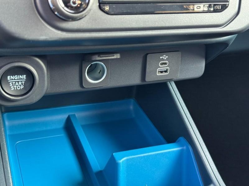 new 2025 Ford Maverick car, priced at $34,278